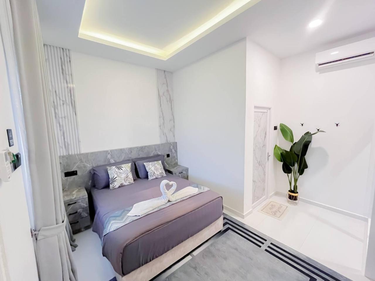 Auranad Tinyhouse Bandar Tanah Merah Wifi Netflix Экстерьер фото