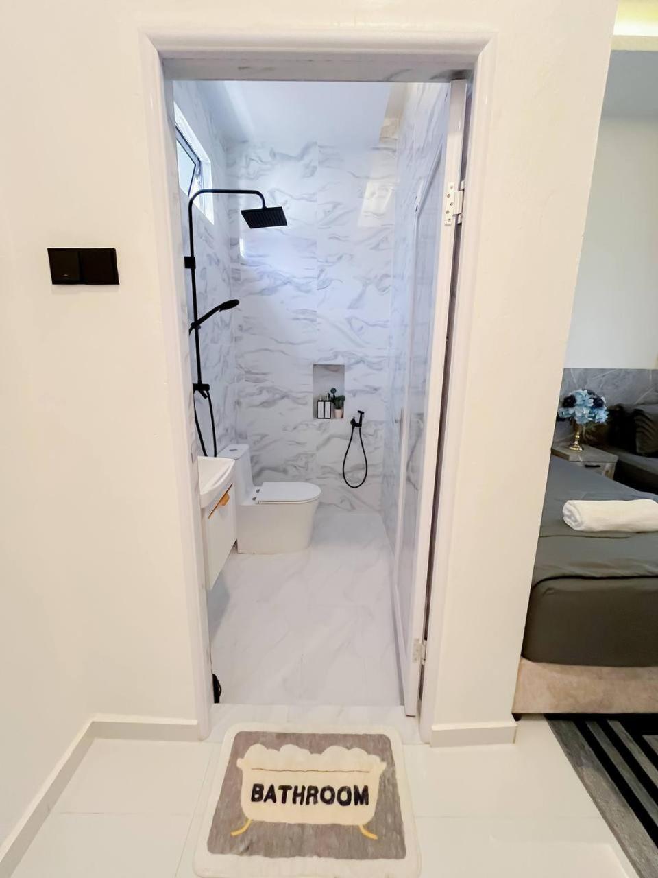 Auranad Tinyhouse Bandar Tanah Merah Wifi Netflix Экстерьер фото